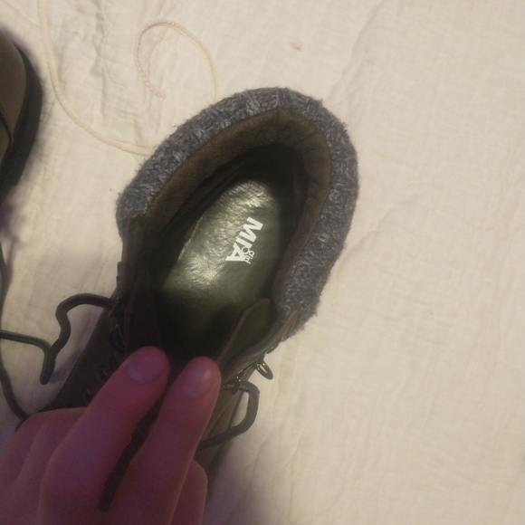 dark green combat style boots, size 9.5, MIA brand - Picture 8 of 9